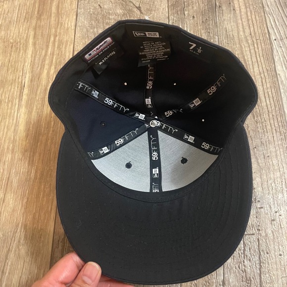 New Era Seattle Mariners MLB Authentic On Field 59FIFTY Hat Size 7 1/8 Navy - Picture 6 of 6